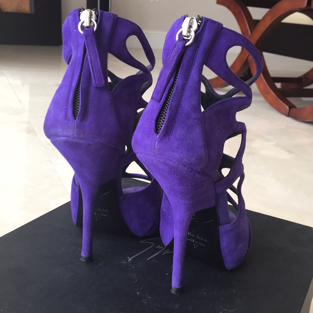 Giuseppe Zanotti Butterfly Cut Out Sandal - Picture 3 of 5